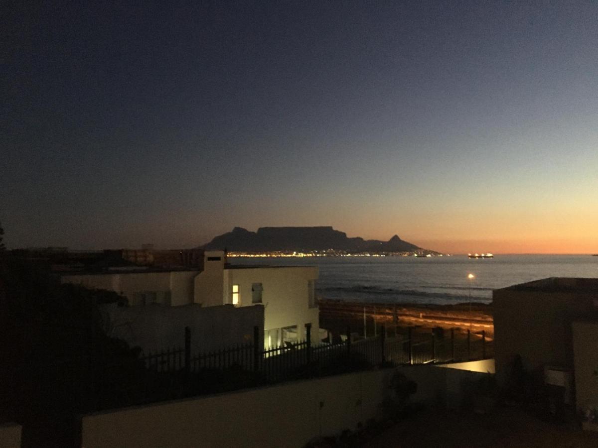 2Whitewaters Bloubergstrand Homestay 外观 照片